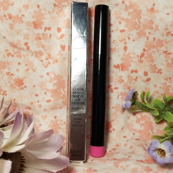 CCLANCOME PARIS

Color Design Matte Lip Crayon 330 - Picture 2 of 2